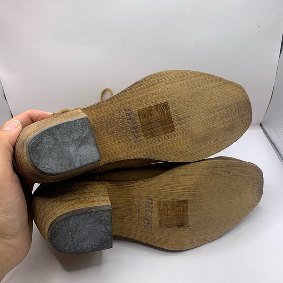 Mtng Originals Tan Suede Leather Lace Up Ankle Boots Size 37  US 7 cottage - Picture 3 of 9